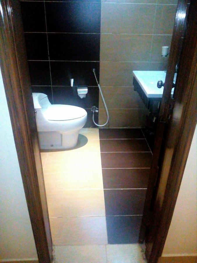Bling Hotel International Мултан Екстериор снимка